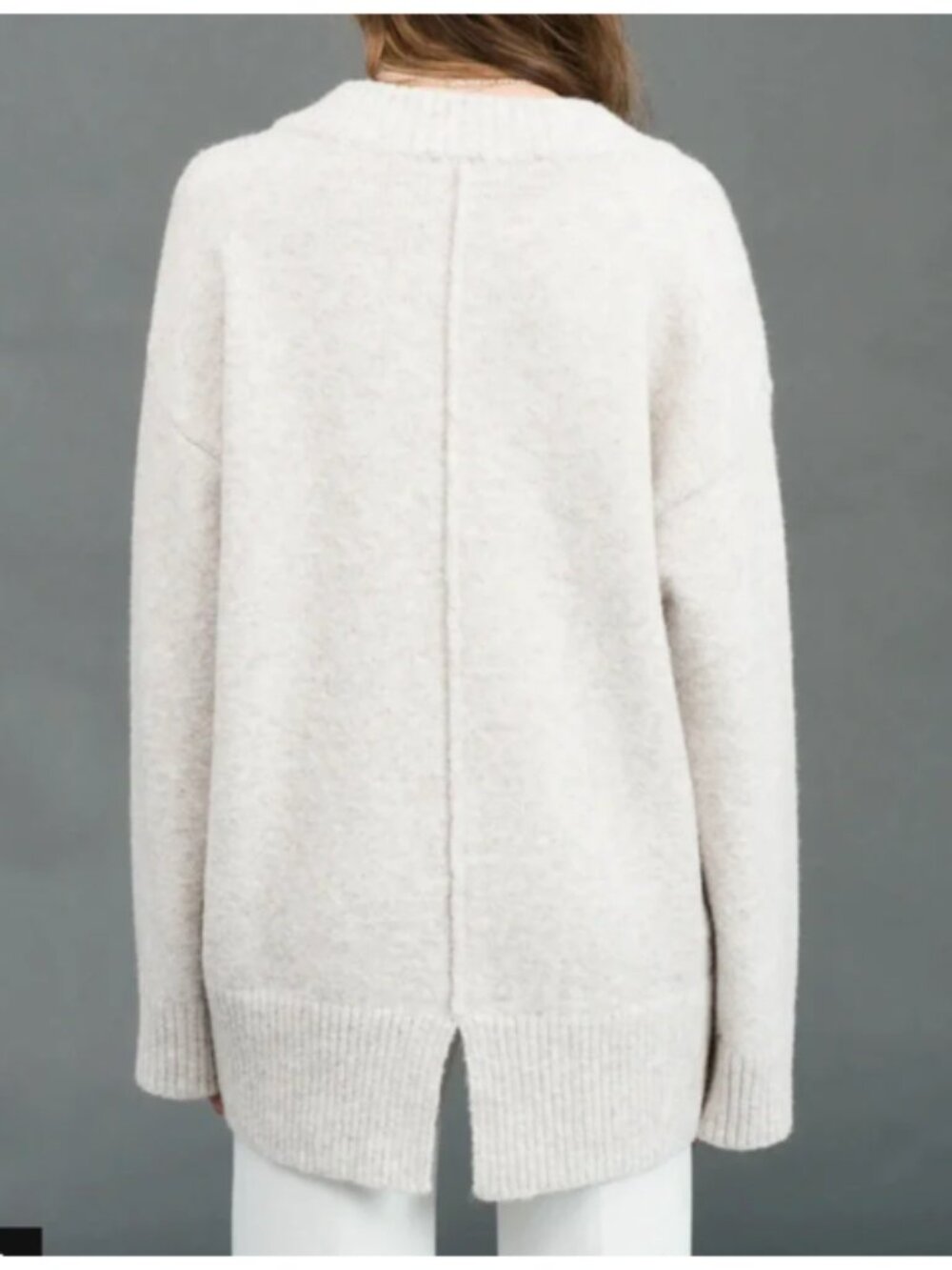 Flat White Medium Beige Thick Knit Mila V-Neck Sweater Pullover - Picture 8 of 9